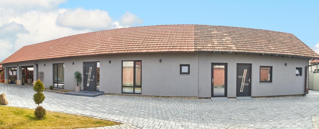 Apartament Tango La Casa Piano House ,Cu Parcare アルバ・ユリア エクステリア 写真